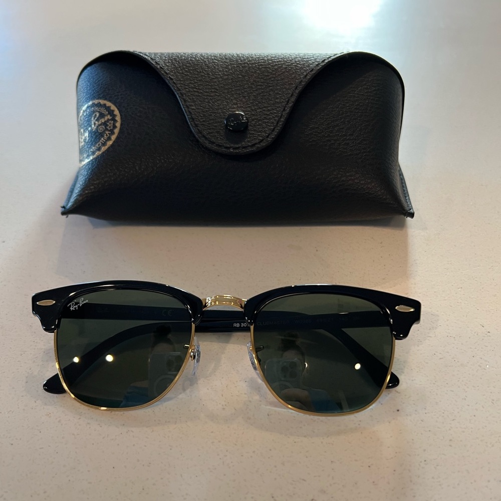Classic black ray bans (unisex)